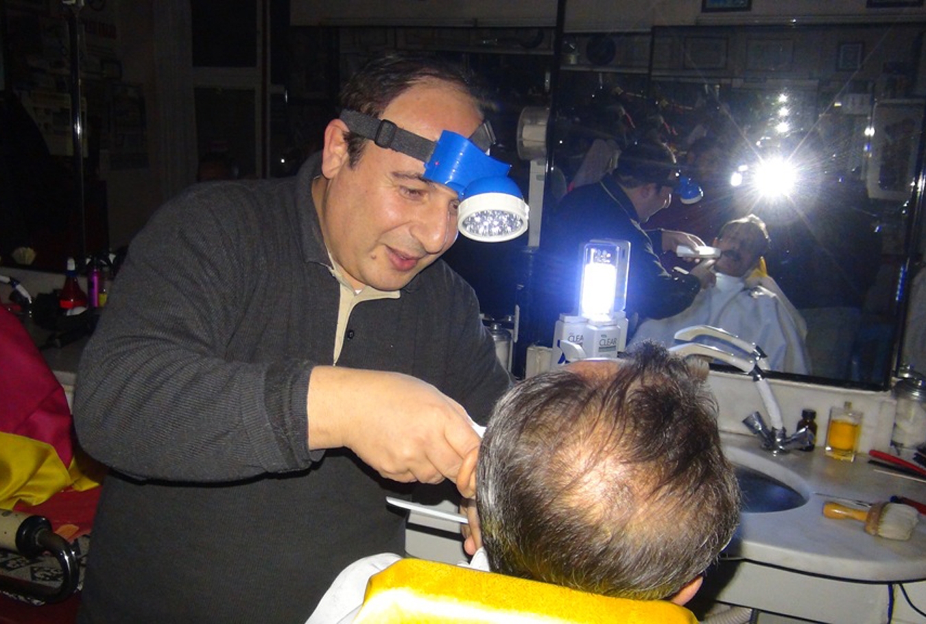 Burası maden ocağı değil berber salonu Burası maden ocağı değil berber salonu
